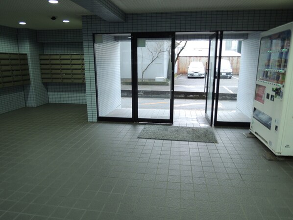 新潟駅 徒歩8分 4階の物件外観写真
